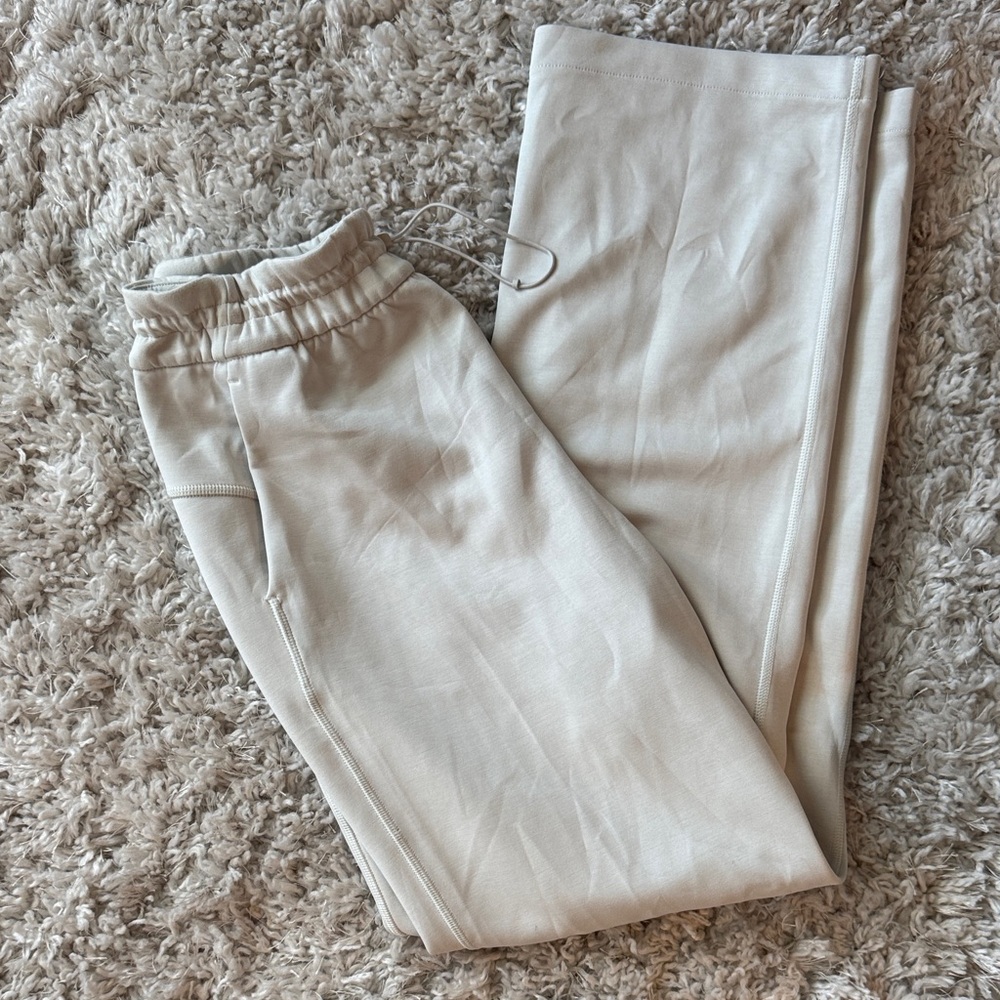 lululemon athletica softstreme high rise pant - Picture 3 of 4
